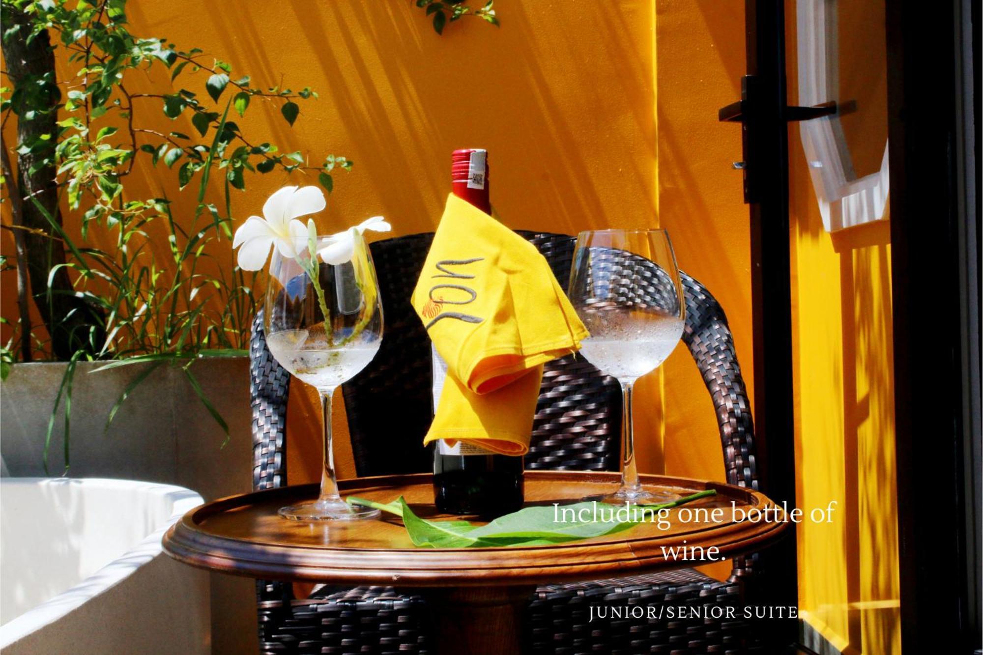 Son Hoi An Boutique Hotel & Spa Pokoj fotografie Wine at the hotel